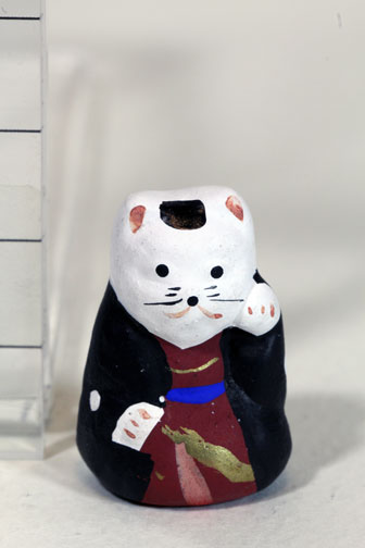 初辰猫（右手あげ）/住吉大社(大阪)